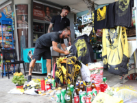 FUDBAL JE U DRUGOM PLANU: Roditelji ubijenog navijača AEK-a gosti na meču protiv Dinama