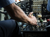 VELIKA DRAMA NA NEBU: Pilot otišao na WC i nije se vratio, avion jurio 900 km/h