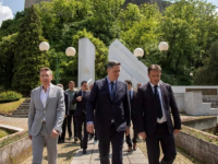 DENIS BEĆIROVIĆ U GRADAČCU: 'Zločin koji je počinjen opomena je da nam trebaju institucionalna i dugoročna rješenja'