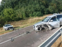 SAOBRAĆAJNA NESREĆA U VELIKOJ KLADUŠI: Automobili potpuno uništeni u sudaru, ima povrijeđenih