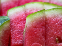 NAPRAVITE ŠTAPIĆE: Praktičan savjet za rezanje lubenice koji će vam olakšati život (VIDEO)