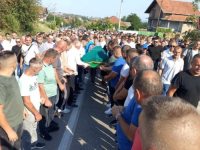 TUGA U GRADAČCU: Stotine ljudi na dženazi ubijenoj Nizami Hećimović