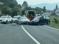 U MJESTU KOMŠIĆI: U sudaru tri automobila kod Žepča povrijeđene dvije osobe