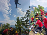 USPJEŠNA AKCIJA GSS-a: Povrijeđena osoba spašena iz rejona Rakitnice, helikopterom ide ka KCUS-u (FOTO)