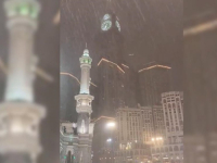 IZAZVALA PRAVU POMETNJU: Snažna oluja pogodila Mekku, nosila predmete i ljude (FOTO)