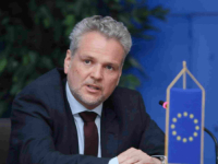 PROCURILI DETALJI LOBIRANJA JOHANNA SATTLERA: U Briselu tražio da EUFOR ne šalje dodatne snage u BiH, a Denisa Bećirovića molio da podrži Istočnu interkonekciju...