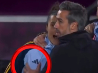 SKANDALI POTRESAJU ŠPANIJU: Predsjednik Saveza jednu fudbalerku ljubio, drugu nosio na ramenima, a selektor...