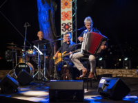 KONCERT NA ŽUTOJ TABIJI: Brojni posjetioci uživali u zvucima sevdaha i čarobnom glasu Mustafe Šantića