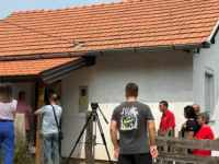 BILA SVEZANA U KUĆI: Uhapšen muškarac osumnjičen za napad na ženu u povratničkom selu kod Lukavca