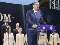 ALEKSANDAR VUČIĆ, NEKOG PITA: 'Pa šta se to desilo sa tim ljudima? Kako nestadoše toliki ljudi? Zbog čega nestadoše?'