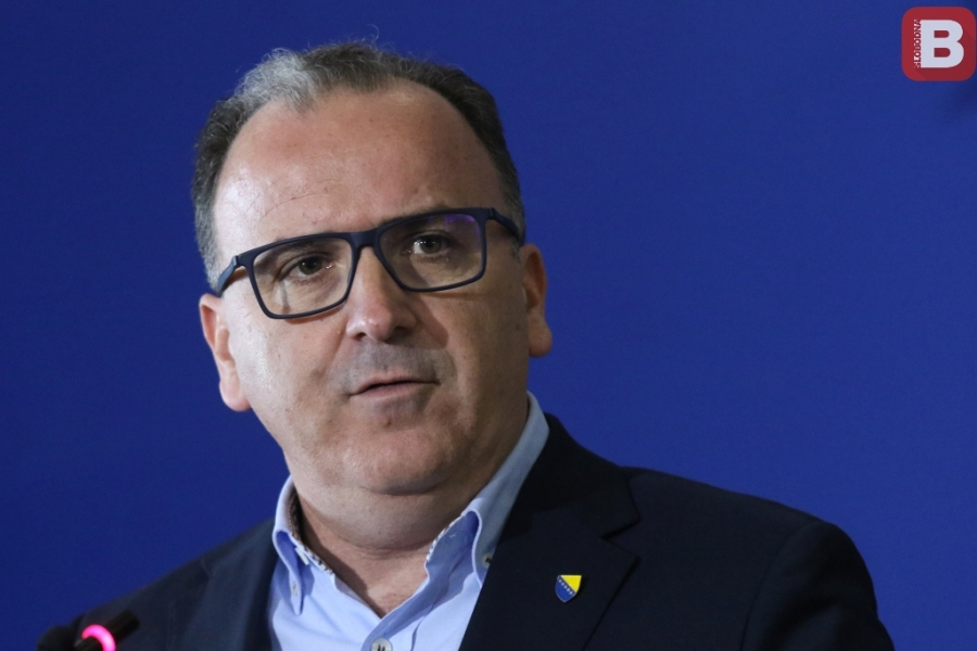 DŽENAN ĐONLAGIĆ, OTVORENO 'Dodik dotjerao cara do duvara, sada je sve