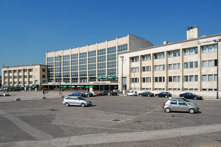 KOD ŽELJEZNIČKE STANICE U SARAJEVU PRONAĐENO TIJELO MUŠKARCA: Nakon ...