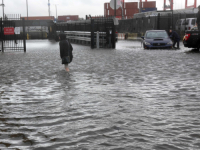 HAOS U AMERICI: Obilna kiša izazvala saobraćajni haos u New Yorku; 'Ovo je oluja opasna po život' (FOTO, VIDEO)