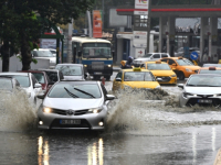 NEVRIJEME U ANKARI: Dijelovi ulica pod vodom, problemi u saobraćaju