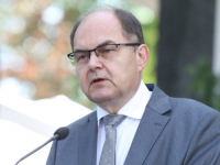 SADA JE I ĆAMIL DURAKOVIĆ POTVRDIO: Christian Schmidt ipak je otkazao današnji sastanak sa...