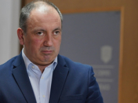 IGOR CRNADAK O POVLAČENJU ZAKONA O NEPOKRETNOJ IMOVINI: 'Još jedna trgovina SNSD-a'