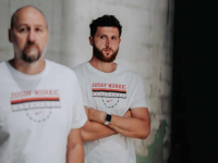 HVALA IM ZA DOLAZAK I ŠIRENJE ISTINE: Jusuf Nurkić i Dino Rađa obišli mezarja žrtava genocida u Potočarima