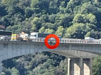 DRAMA U FRANCUSKOJ: Fudbaler Nice prijeti da će skočiti s mosta visine 100 metara