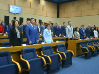SJEDNICA NSRS-a POČELA MINUTOM ŠUTNJE: Zastupnici će po hitnom postupku razmatrati...