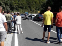 TEŠKA SAOBRAĆAJNA NESREĆA U BiH: Povrijeđeni prebačeni u KUM, saobraćaj otežan