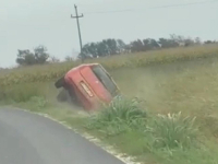 POTENCIJALNI UBICA ZA VOLANOM: Pogledajte kako je vozač s 4,42 promila alkohola u krvi sletio s ceste (VIDEO)