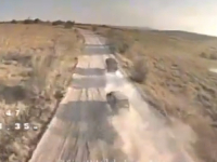 RUSKA BJEŽANIJA SNIMLJENA KAMEROM: Ukrajinci zauzeli važan položaj u razorenom selu, objavili video kako love Ruse....