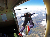 HOROR U HRVATSKOJ: Padobrancu se prilikom skoka nije uspio otvoriti padobran... (VIDEO)