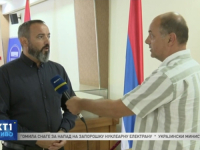 VOJNIČKA DISCIPLINA; RTRS, ATV I SRNA NAPRIJED, OSTALI STOJ: Brojne medijske ekipe došle su danas u Administrativni centar Vlade RS-a, ali je ulaz bio omogućen samo...