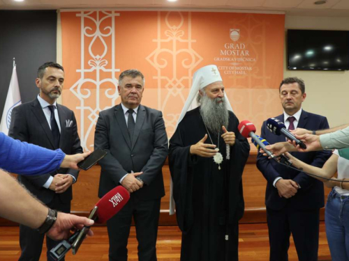 PATRIJARH PORFIRIJE POSJETIO GRADSKU VIJEĆNICU: 'Mostar je danas najmultietničkiji i najmultireligijski grad u BiH'