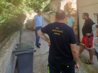 ŠTETA NAKON ZEMLJOTRESA KOD GRUDA: Urušila se stijena u dvorište kuće, stiže još poziva nadležnim