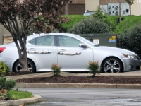 NA NOGAMA SU BILI RADNICI SEDAM SLUŽBI: Zbog ovog auta policija je zatvorila škole i ispraznila šoping-centar (VIDEO)