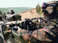 ŠTA SE DOGAĐA NA KOSOVU: Zapovjednik NATO-a najavljuje, stiže pojačanje, donose teško naoružanje...