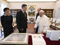 ŠTA JE BEĆIROVIĆ NOSIO U GOSTE: Papa Franjo na poklon dobio povelju kralja Tvrtka I Kotromanića