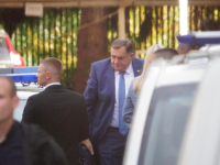 BAHAT I DRZAK KAKAV SAMO ON ZNA BITI: Milorad Dodik se odbio izjasniti o krivici, nije ustao kada je Sud tražio, rekao da ga...