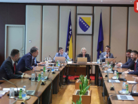 'SB' NA SJEDNICI VIJEĆA MINISTARA BiH, ATMOSFERA NA NIVOU ONIH KOJI SE ODLIČNO RAZUMIJU: Na dnevnom redu su odluke o imenovanju rukovodstva... (FOTO)