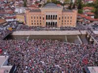 MASOVAN ODZIV GRAĐANA SARAJEVA: Pogledajte snimke iz zraka današnjeg skupa podrške Palestincima (FOTO, VIDEO)