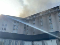 GOSTI EVAKUISANI: Požar u Banjoj Luci s Elektrokrajine se proširio i na hotel 'Bosna' (FOTO/VIDEO)
