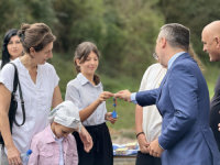 ZNAČAJAN PROJEKT: Ključeve stanova u Foči (FBiH) preuzelo 14 porodica