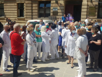 VLADA NIJE UDOVOLJILA NJIHOVIM ZAHTJEVIMA: Ljekari u Federaciji BiH za sutra najavili štrajk upozorenja