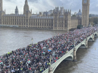 OGROMAN SKUP PODRŠKE PALESTINI: Na ulice Londona izašlo najmanje 100.000 ljudi, poziva se na prestanak napada na Gazu