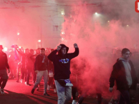 GORE ULICE SARAJEVA: Navijači Željezničara krenuli ka Koševu, spremni za večerašnji spektakl (FOTO)