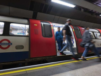 VRAG JE ODNIO ŠALU: Suspendiran mašinovođa u Londonu jer je putem razglasa u metrou uzvikivao 'Slobodna Palestina' (VIDEO)