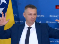 UMJESTO TRI, NEŠIĆ PODIGAO ŠEST PRSTIJU: 'Ne vidim problem, pomoz' Bog i eselamu alejkum'