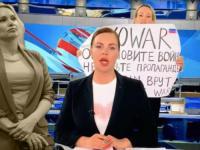 PUTINOV REŽIM BEZ MILOSTI: Ruska novinarka koja je uživo na TV protestovala protiv rata dobila drakonsku kaznu
