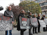 'STOP OKUPACIJI': 'Žene u crnom' u Beogradu održale protest protiv sukoba na Bliskom istoku