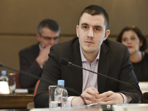 ZASTUPNIK NAŠE STRANKE U SKUPŠTINI KS: 'Formiranje Fonda za nauku, inovacije i razvoj preduslov je za ubrzani napredak Kantona Sarajevo'