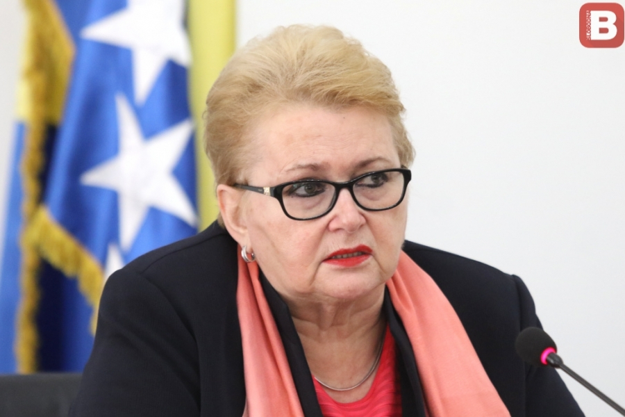 BISERA TURKOVIĆ 'BOCNULA' KONAKOVIĆA: Pokazala koliko je bh. državljana ...