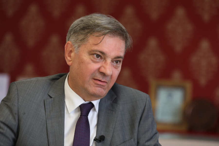 DENIS ZVIZDIĆ ČESTITAO DAN DRŽAVNOSTI BiH 'Gradimo budućnost domovine