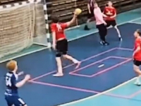 JEDAN OD NAJLJEPŠIH GOLOVA U HISTORIJI RUKOMETA: Četvorica igrača sudjelovala u 'cepelinu' (VIDEO)