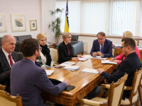 BROJNE TEME NA STOLU: Održan sastanak premijera Nikšića i delegacije MMF-a